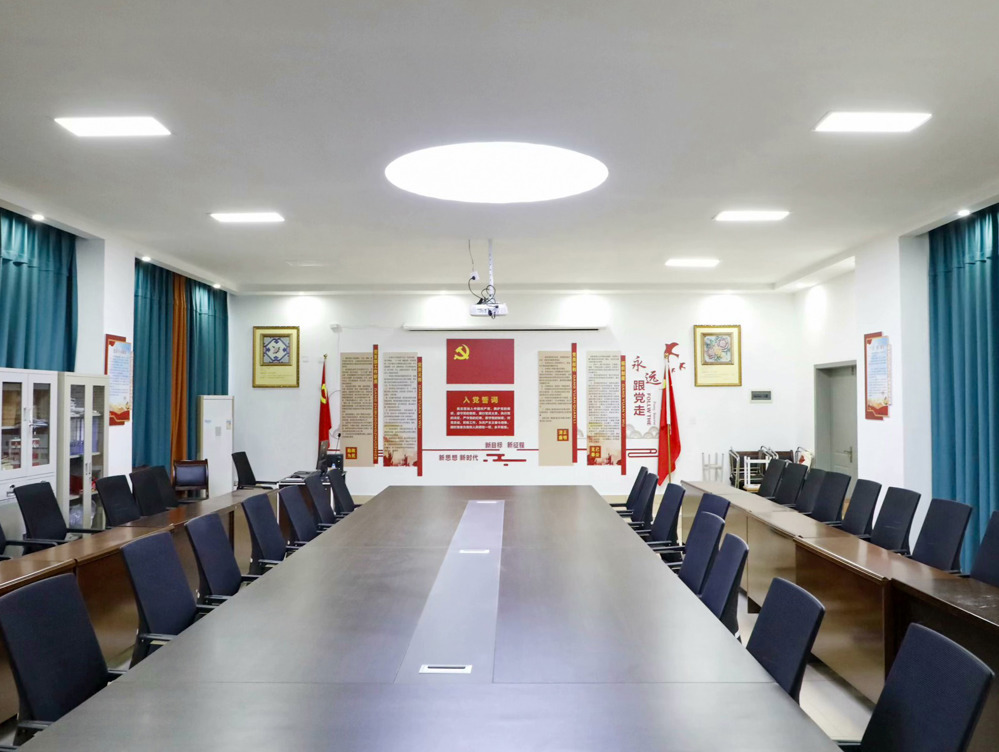 信息工程学院党员活动室（图2）