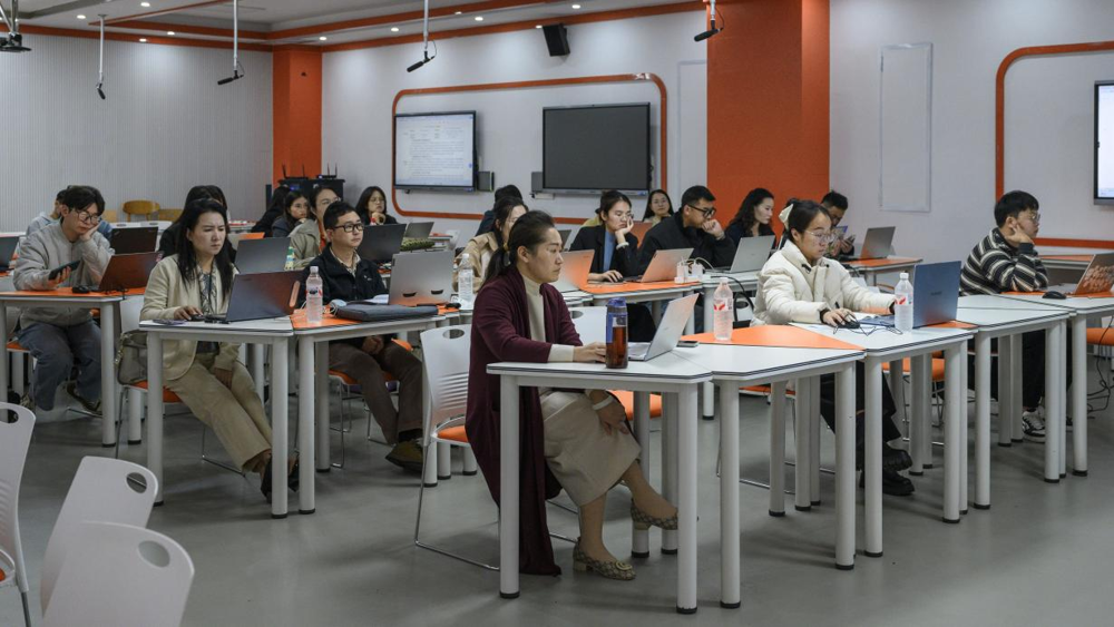 AI赋能 教学焕新｜我校成功举办“AI赋能教学”系列培训（第一期）