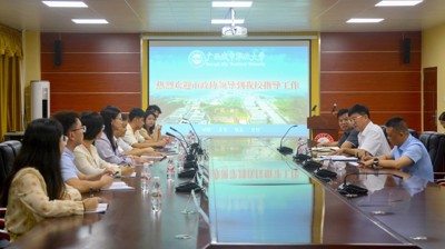 王建毅到华体会网页版开展教师节慰问活动