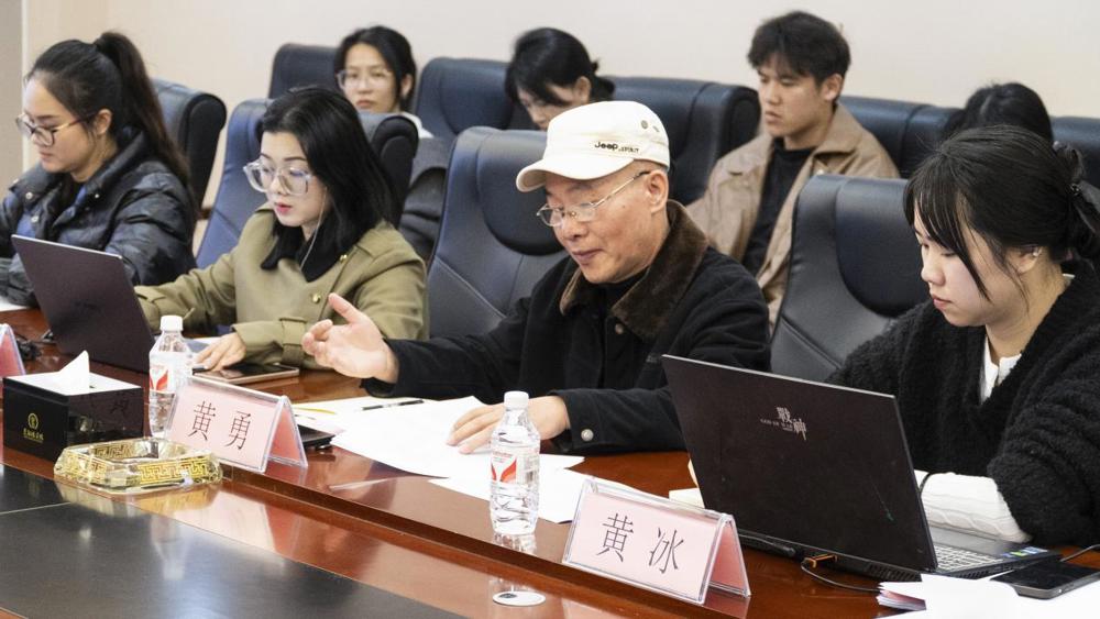 老师们认真做笔记中(韦邦恒摄) 拷贝